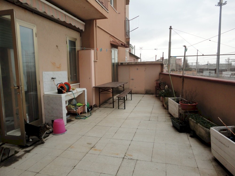 Foto 2 - Four-room apartment Via Flaminia
 
599, Falconara Marittima - photo 2