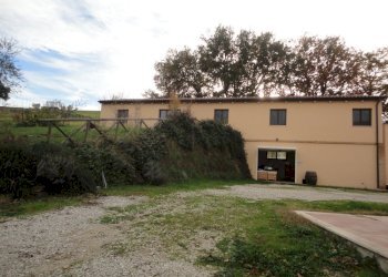 Foto 7 - Villa XXV aprile
 
63, Castelplanio - foto 7