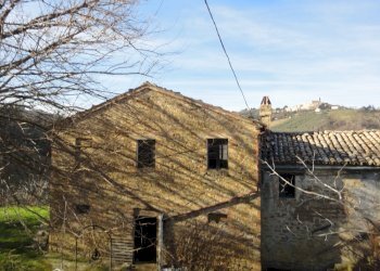 Foto 4 - Rustic contrada Balciana
 
6, Poggio San Marcello - photo 4