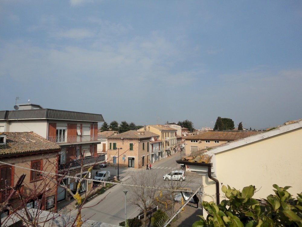 Foto 3 - Quadrilocale via san Giorgio
 
1, Monte Roberto - foto 3