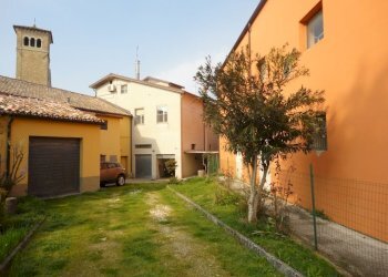 Foto 2 - Quadrilocale via san Giorgio
 
1, Monte Roberto - foto 2