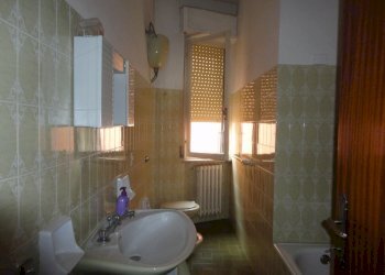 Foto 10 - Quadrilocale via san Giorgio
 
1, Monte Roberto - foto 10