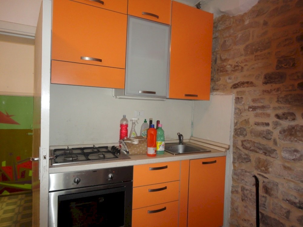 Foto 3 - Apartment Piazza Ruggeri
 
4, Monte Roberto - photo 3