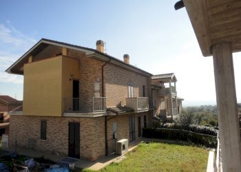 Foto 1 - Appartamento via xxv aprile
 
21, Monsano - foto 1