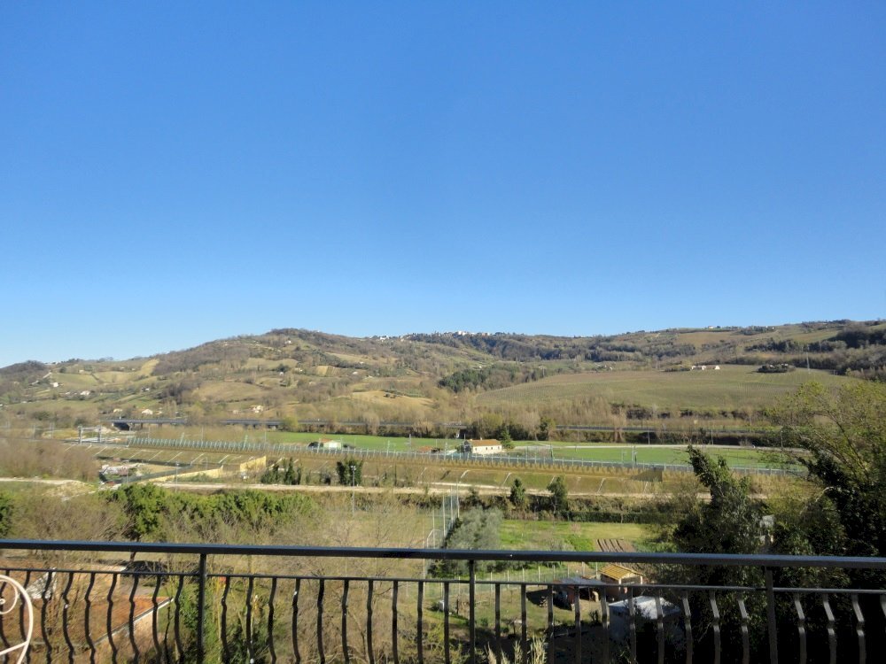 Foto 2 - Apartment via Dante Alighieri
 
1, Castelplanio - photo 2