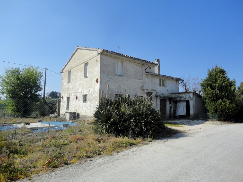 Foto 1 - Rustic via Santa Maria del Fiore
 
20, Morro d'Alba - photo 1