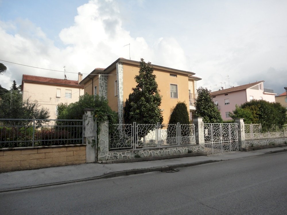 Foto 2 - Villa via San  Marcello
 
1, Jesi - foto 2