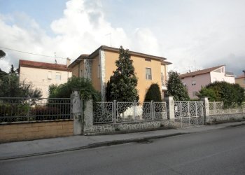 Foto 2 - Villa via San  Marcello
 
1, Jesi - foto 2