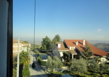 Foto 3 - Appartamento via Madonna della neve
 
5, Monte Roberto - foto 3