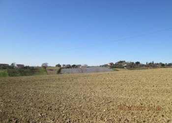 Foto 2 - Agricultural land via Tabano
 
42, Jesi - photo 2