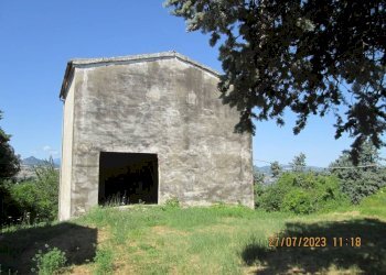 Foto 1 - Locale Commerciale Viale Liberta
 
56, Cupramontana - foto 1