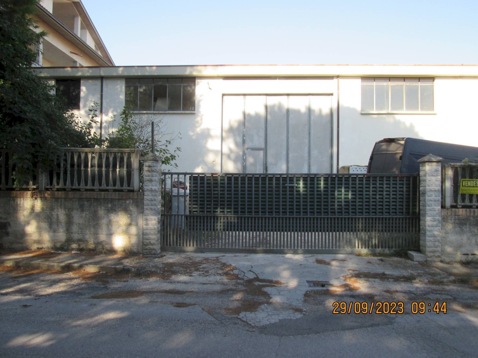 Foto 3 - Capannone Via Liguria, Monsano - foto 2