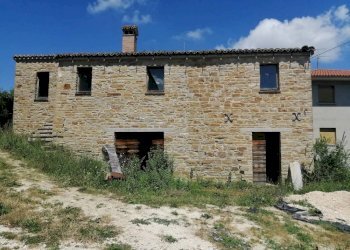 Foto 1 - Rustico frazione Moricozzi, Apiro - foto 1