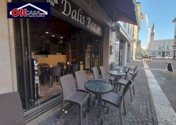 Foto 1 - Attività Commerciale p.zza cavour, Monfalcone - foto 1