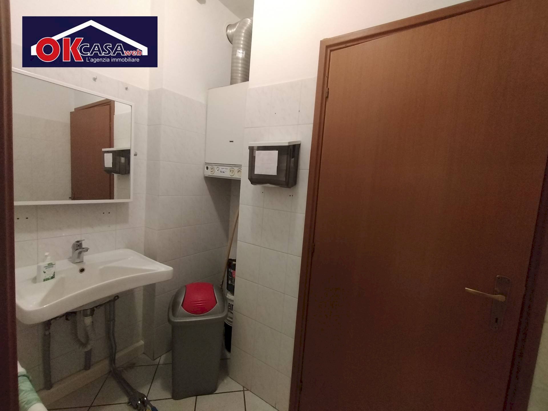 Foto 2 - Commercial Activity via ugo foscolo, Monfalcone - photo 2