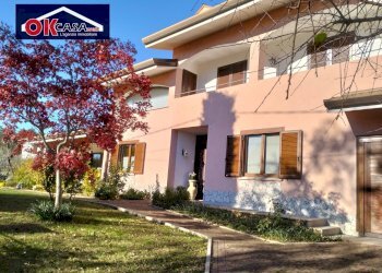 Foto 1 - Villa Via Piantella, Sagrado - foto 1