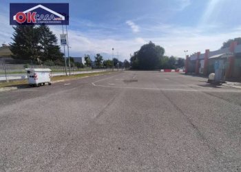 Foto 4 - Commercial Activity Via I Maggio
 
1/A, Savogna d'Isonzo - photo 4