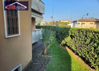 Foto 32 - Quadrilocale VIA Don Coltri
 
1, Sona - foto 32