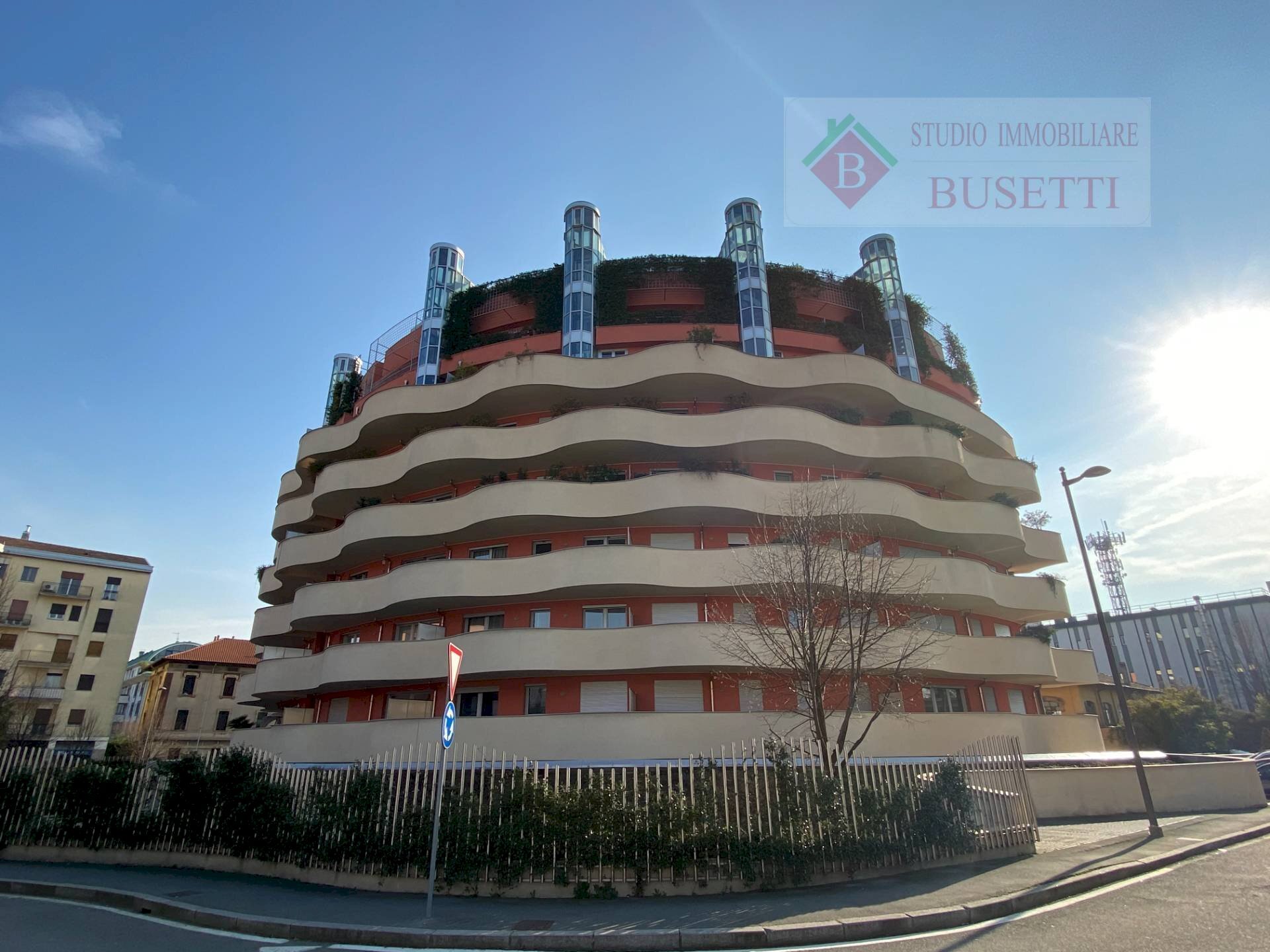 Foto 1 - Box VIA PONTIDA
 
7, Legnano - photo 1