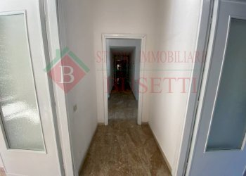 Foto 39 - Trilocale VIA MACALLE'
 
3, Legnano - foto 38