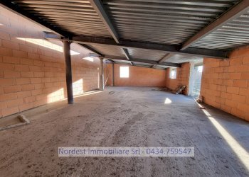 GREZZO PER AMPLIAMENTO UFFICI O APPARTAMENTO - Capannone Budoia - foto 37