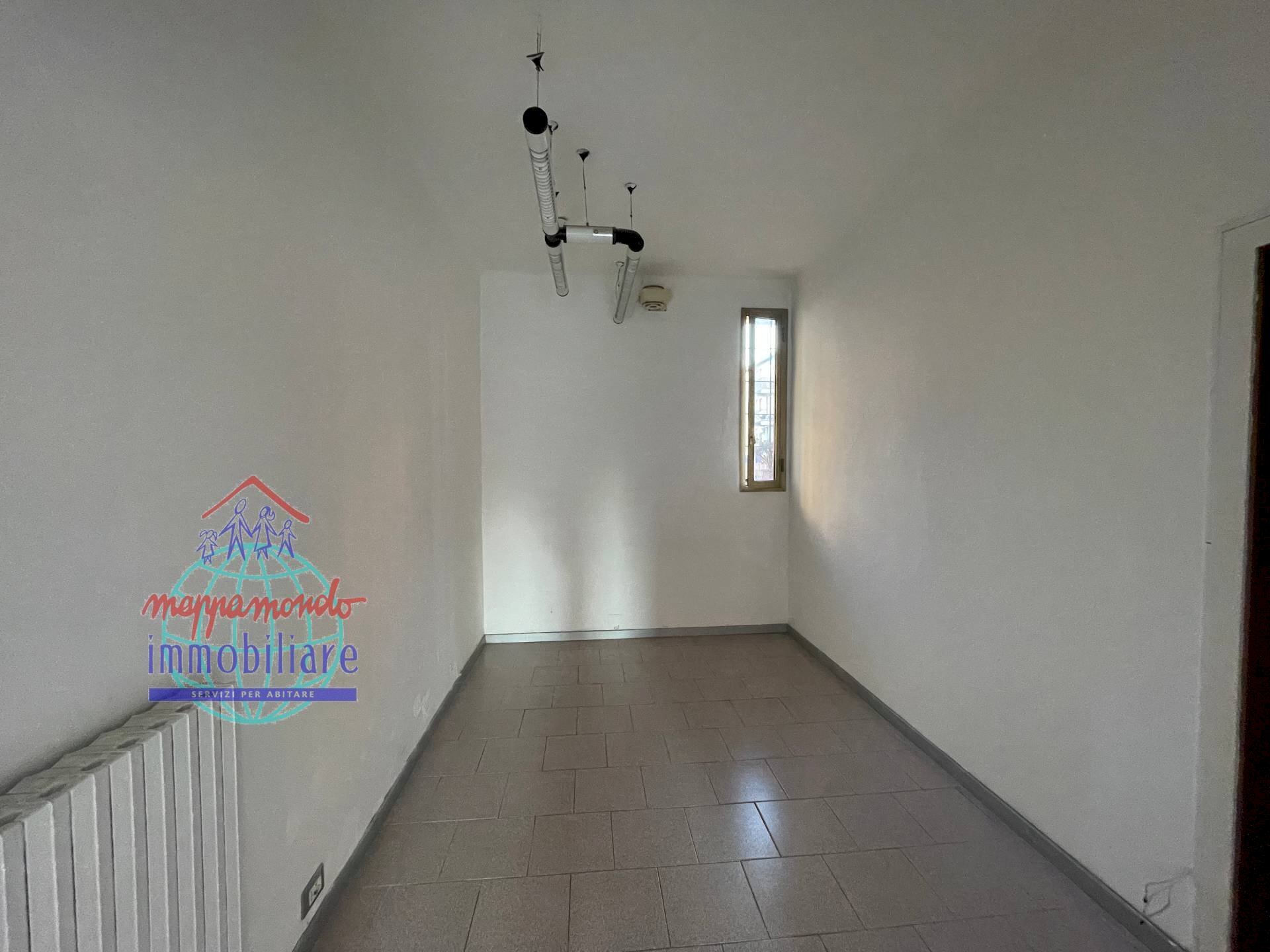 Foto 3 - Negozio VIA G. MATTEOTTI
123, Castello d'Argile - foto 3