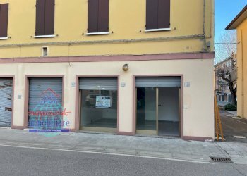 Foto 2 - Negozio VIA G. MATTEOTTI
 
123, Castello d'Argile - foto 2