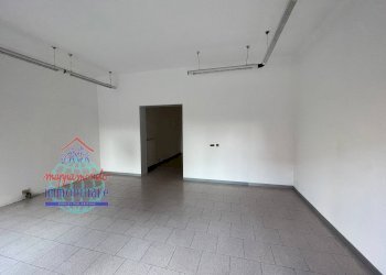 Foto 6 - Negozio VIA G. MATTEOTTI
 
123, Castello d'Argile - foto 6