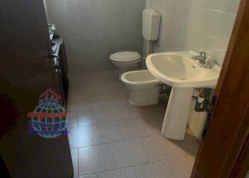 Foto 9 - Negozio VIA G. MATTEOTTI
 
123, Castello d'Argile - foto 9