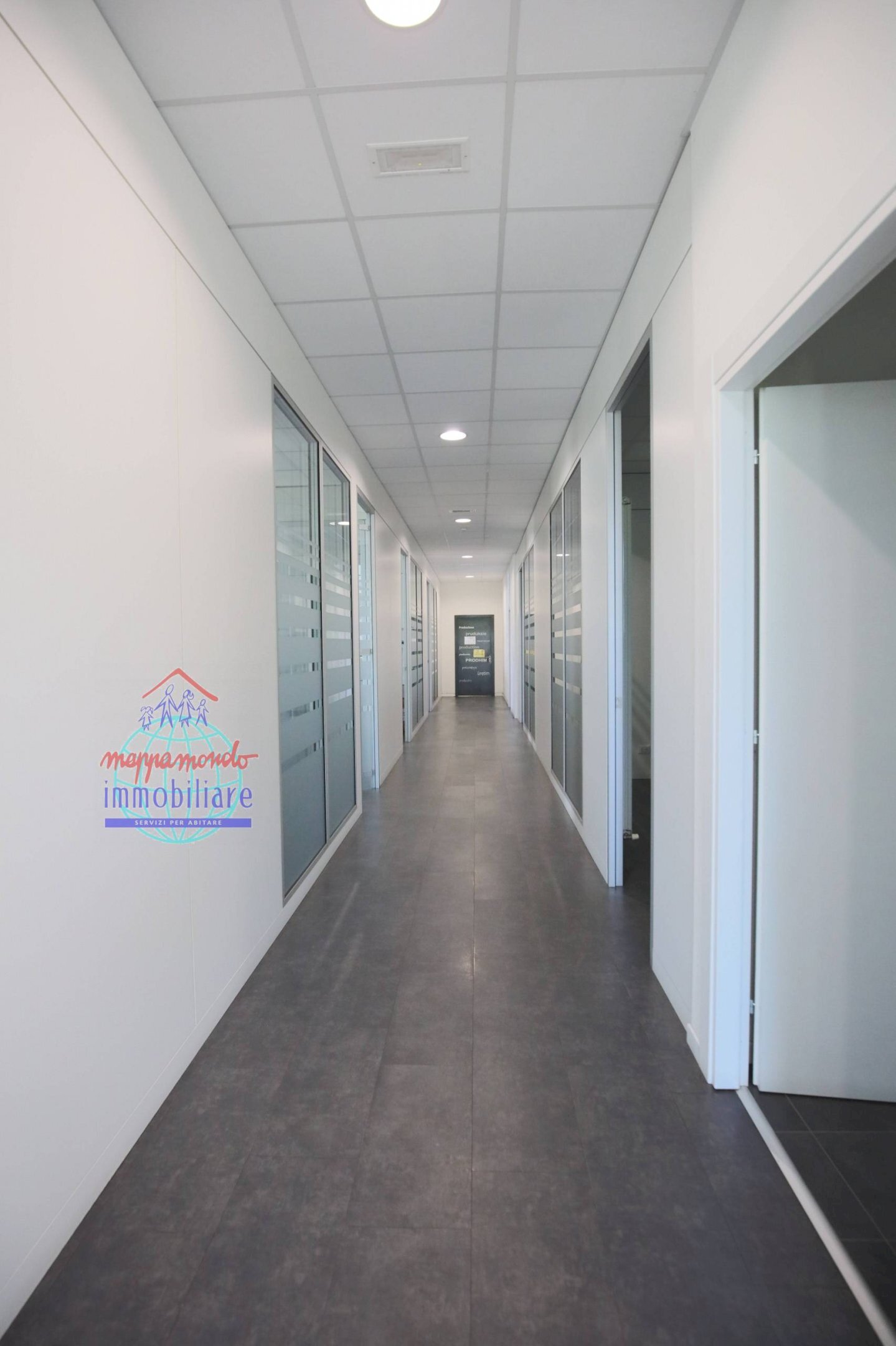 Foto 1 - Capannone VIA FARINI
 
15, Cento - foto 1