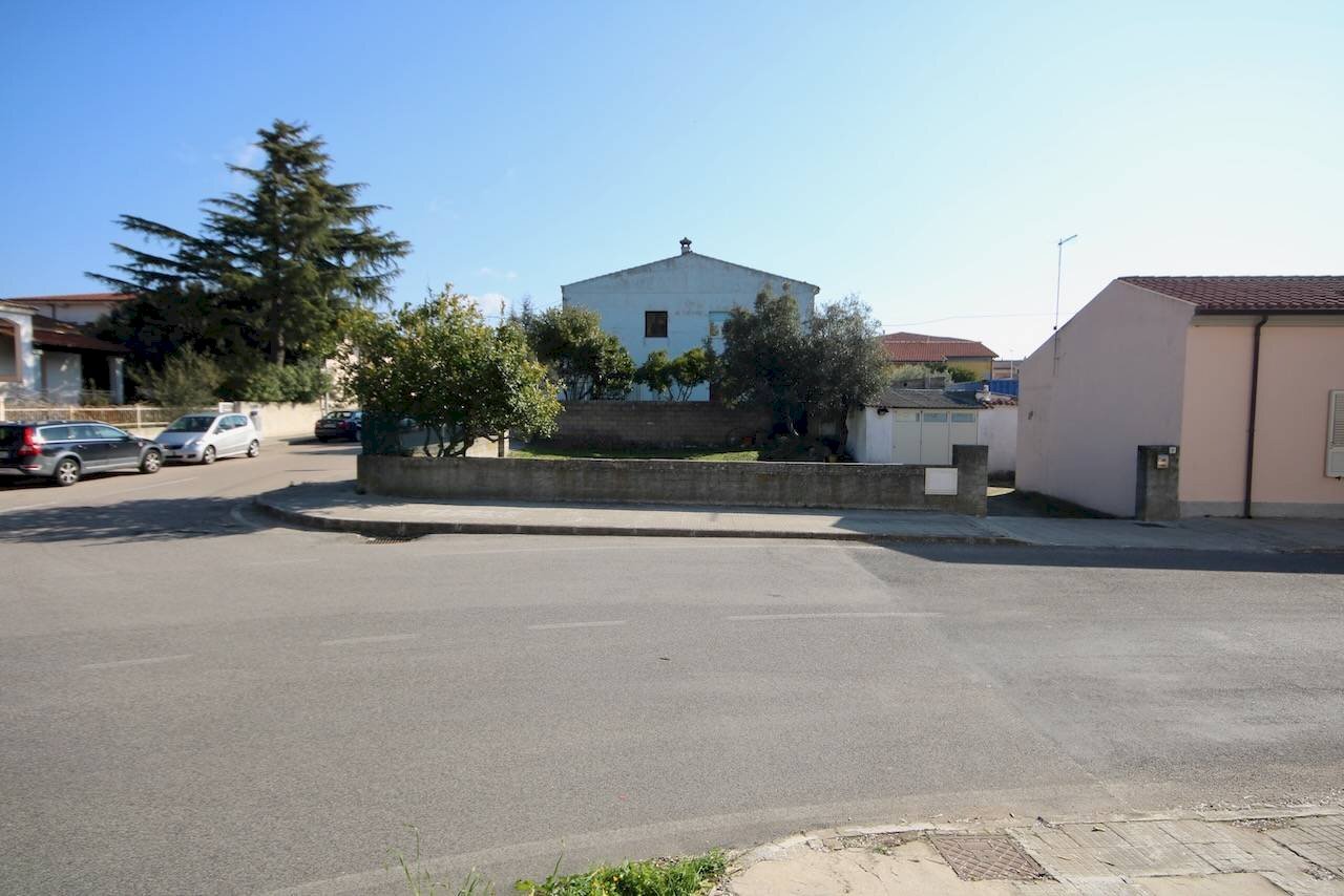 Foto 2 - Terreno edificabile VIA MONTESSORI
 
2, Telti - foto 2