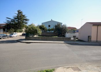 Foto 2 - Terreno edificabile VIA MONTESSORI
 
2, Telti - foto 2