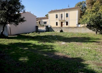 Foto 12 - Terreno edificabile VIA MONTESSORI
 
2, Telti - foto 12