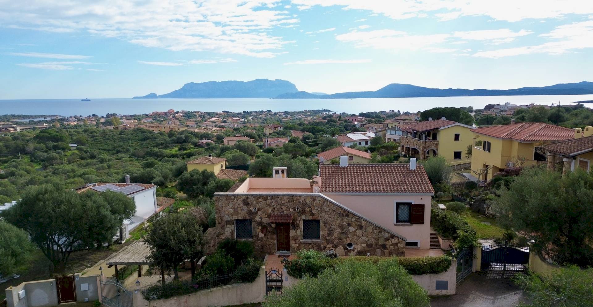 Foto 2 - Villa VIA DEL GIGLIO
 
112, Olbia - foto 2