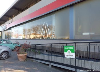 Foto 1 - Locale Commerciale Calcinaia - foto 1