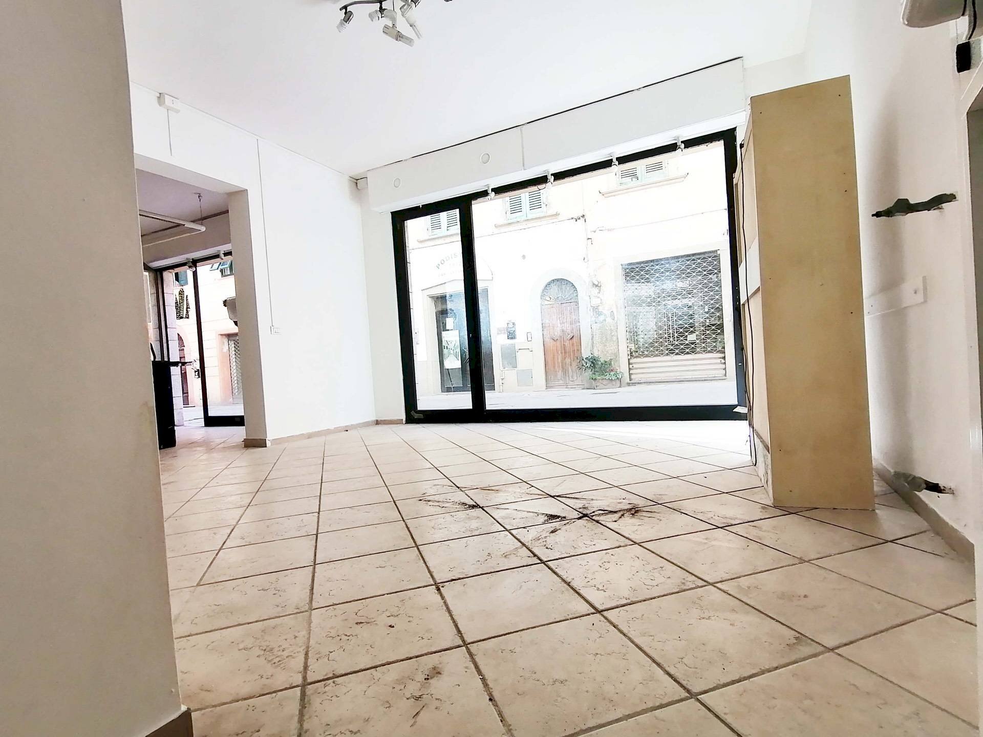 Foto 3 - Locale Commerciale via marconi
37, Castelfranco di Sotto - foto 3