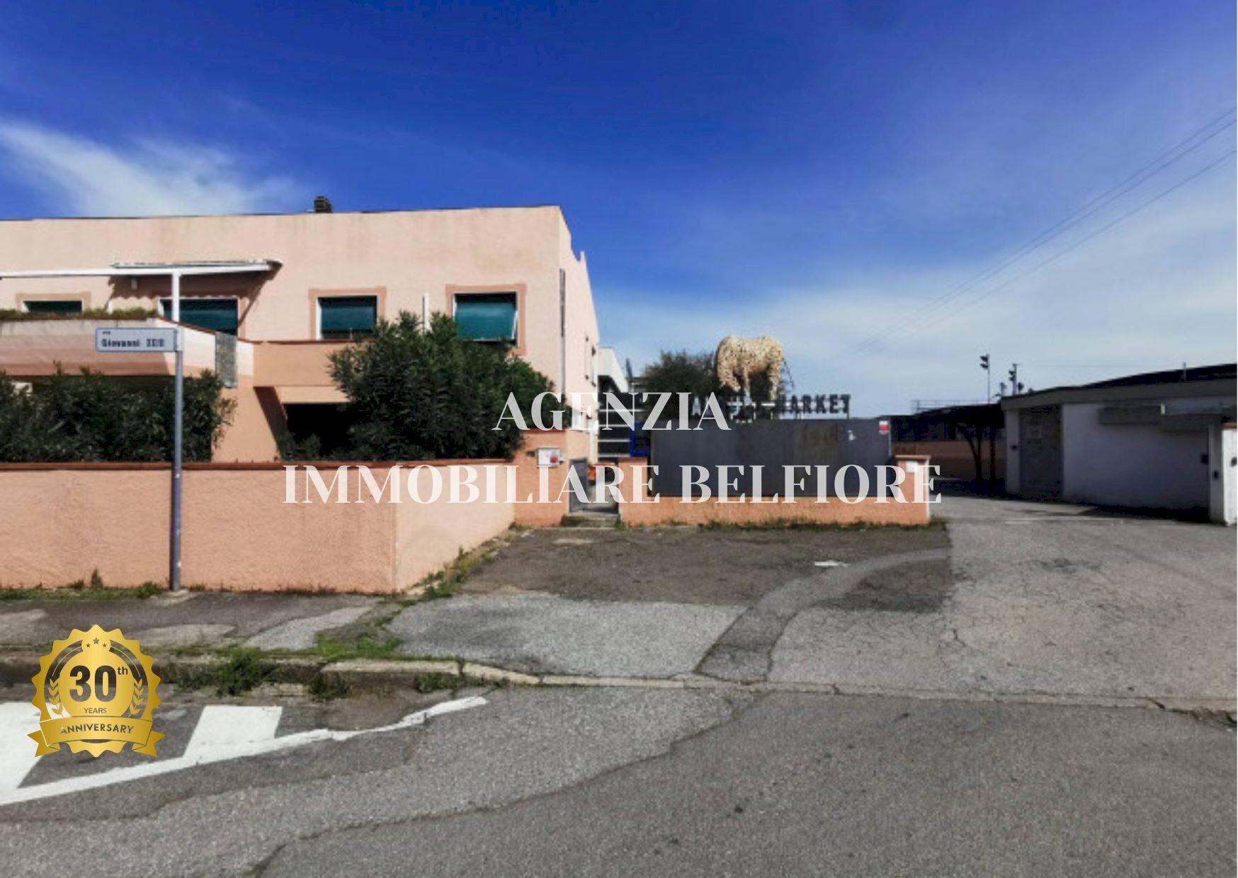 Foto 2 - Locale Commerciale via giovanni xxiii
 
14, Pontedera - foto 2