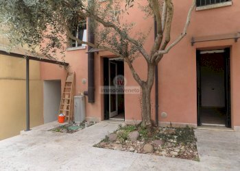 Foto 2 - Attività Commerciale VIA ROMA
 
52, Lonigo - foto 2