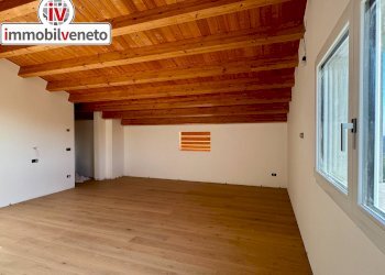 Foto 14 - Casa indipendente VIA ROMA
 
52, Val Liona - foto 14