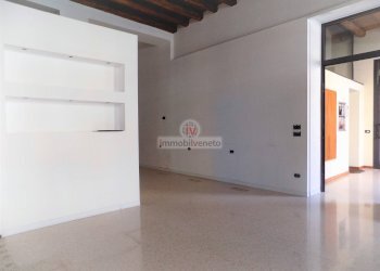 Foto 3 - Attività Commerciale VIA ROMA
 
52, Lonigo - foto 3