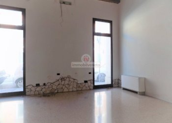 Foto 7 - Attività Commerciale VIA ROMA
 
52, Lonigo - foto 7