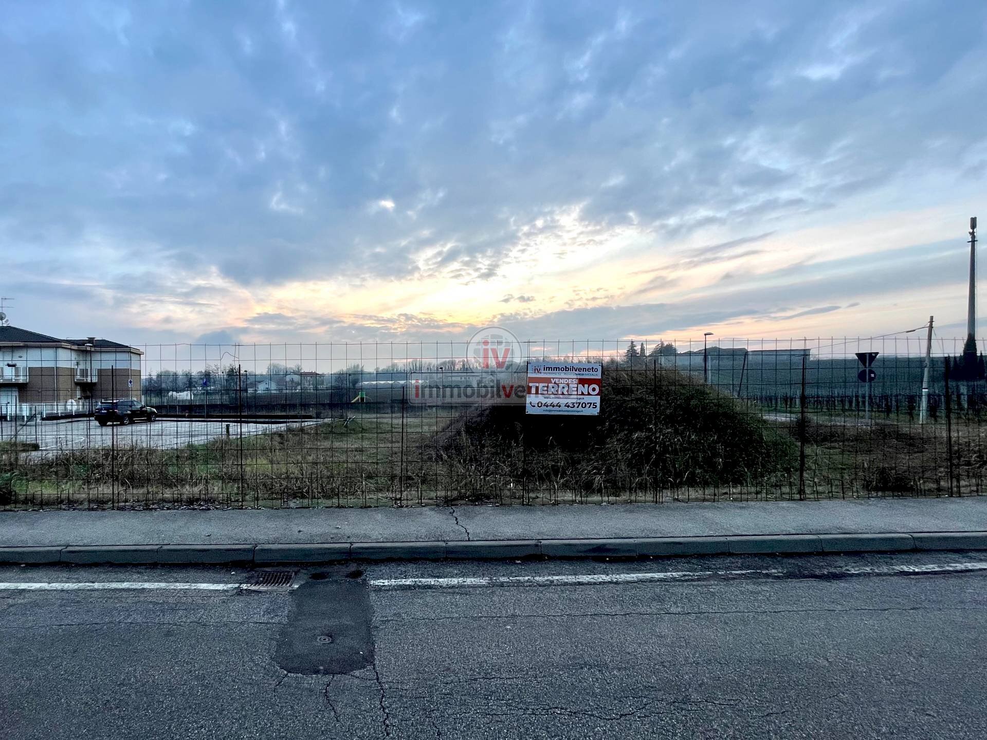 Foto 2 - Building land VIA ROMA
 
52, Sarego - photo 2