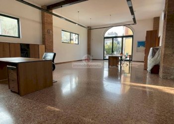 Foto 3 - Attività Commerciale VIA ROMA
 
52, Montebello Vicentino - foto 3