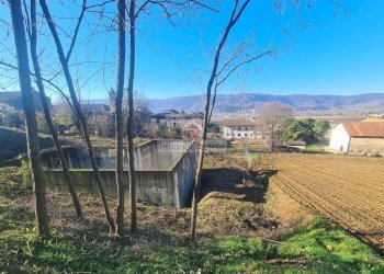 Foto 2 - Terreno edificabile VIA ROMA
 
52, Val Liona - foto 2