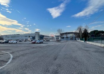 Foto 3 - Capannone VIA ROMA
 
52, Lonigo - foto 3