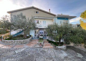 Foto 1 - Villa via Alessandro III, Vasto - foto 1