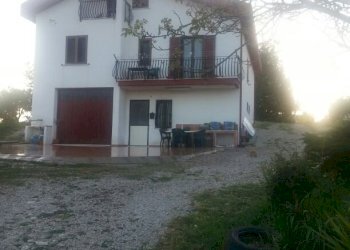 Foto 2 - Casa semi indipendente C.da Difensuola
 
20, Montenero di Bisaccia - foto 2