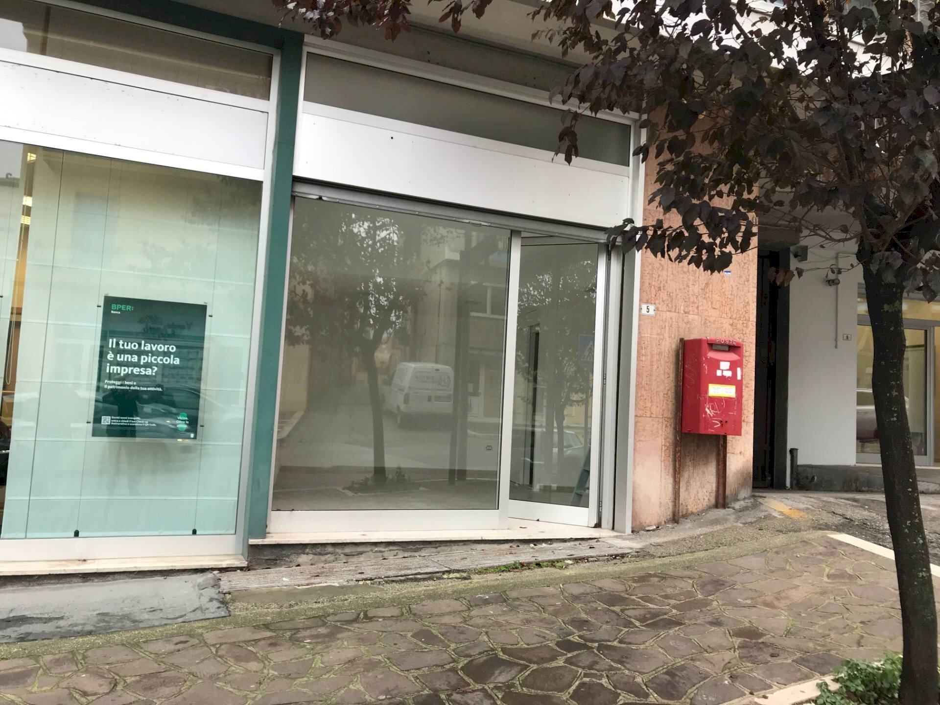 Foto 1 - Commercial Premises VIA TOBRUK
 
5, Vasto - photo 1