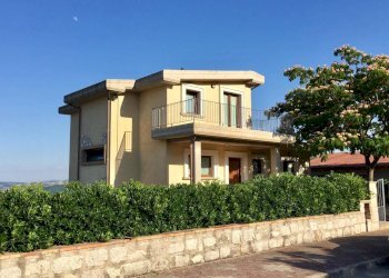 Foto 3 - Villa VIA DELLA FONTANA
 
52, Dogliola - photo 3