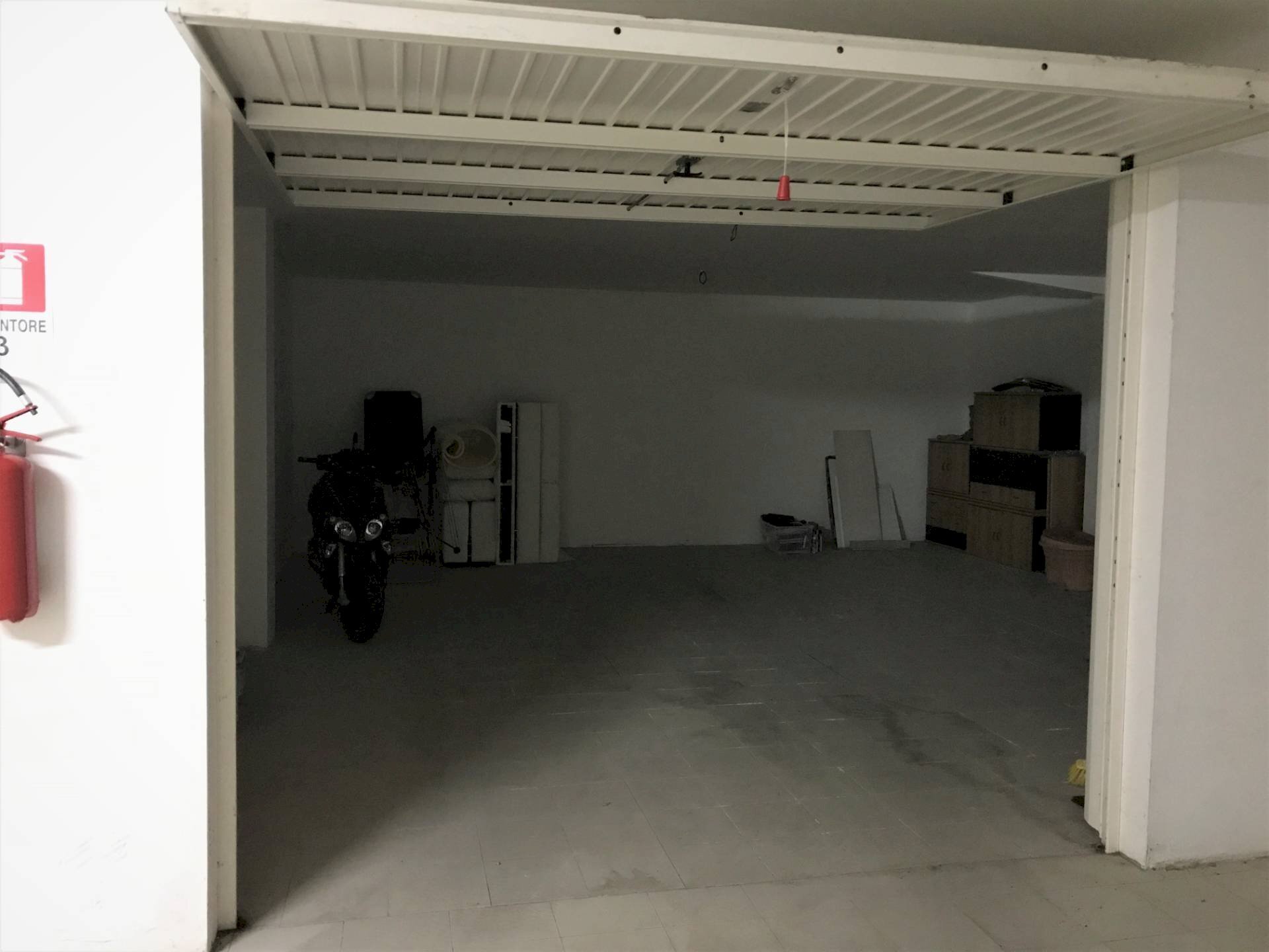 Foto 3 - Box VIA MARTIRI DELLA VIOLENZA
 
16, Vasto - foto 3